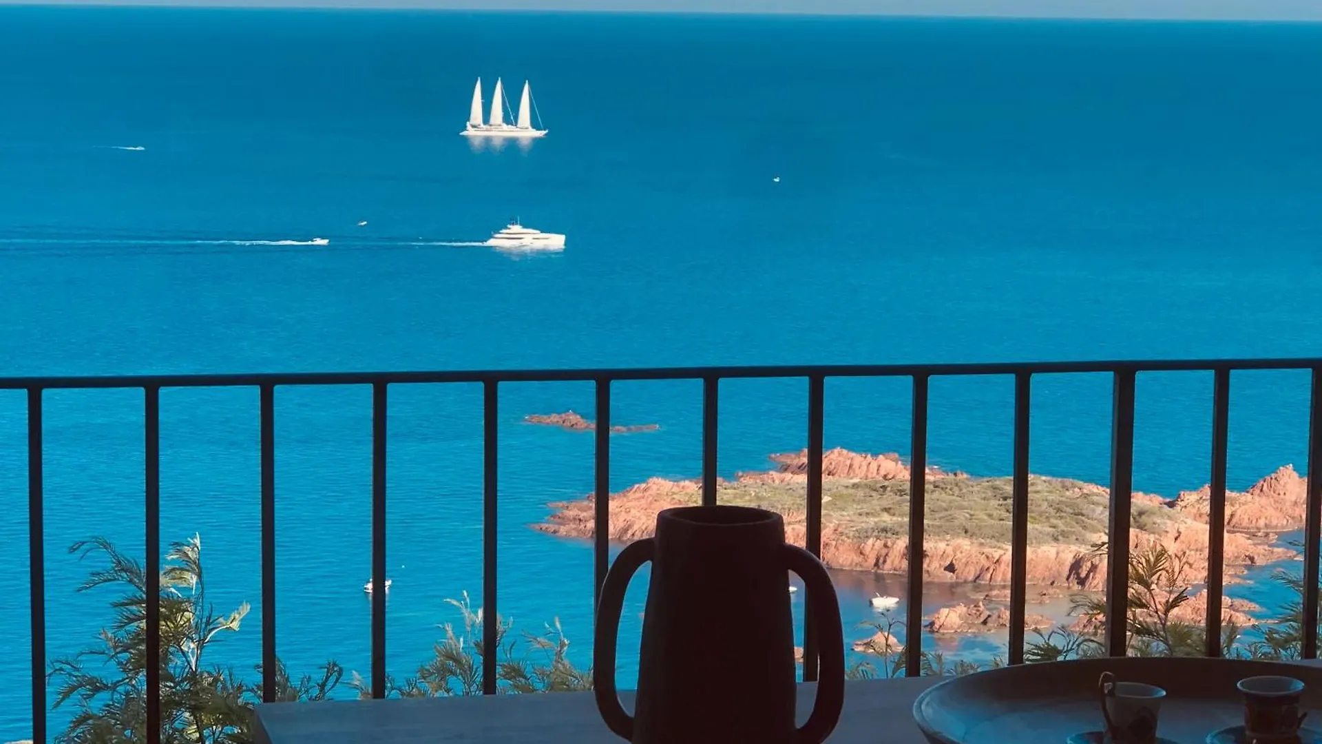 Belle Villa Vue Mer Exceptionnelle Piscine Privee 3 Mn Plages Et Calanques Antheor-Cap-Roux